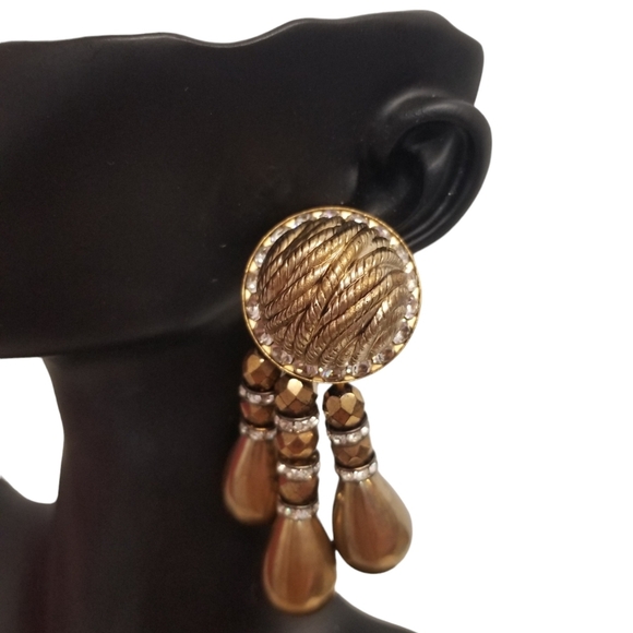 VINTAGE MID CENTURY MODERN  GOLDTONE & CRYSTAL DROP STATEMENT CLIP ON EARRINGS - Picture 1 of 7